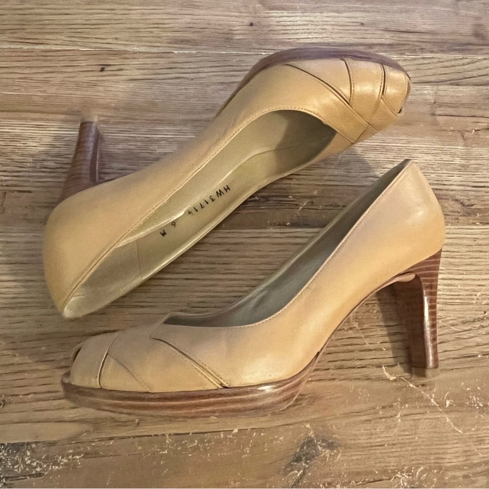 Stuart Weitzman Beige Leather Peep Toe Pumps